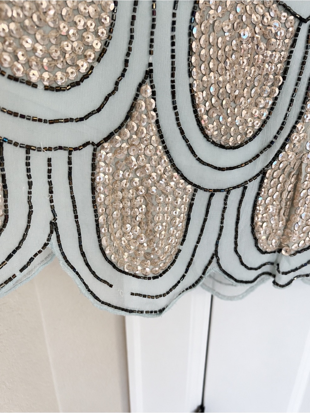 NBD Dame Gardenia Ombré Sequin Scallop Mini Dress XS - Picture 8 of 9